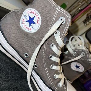 grey converses